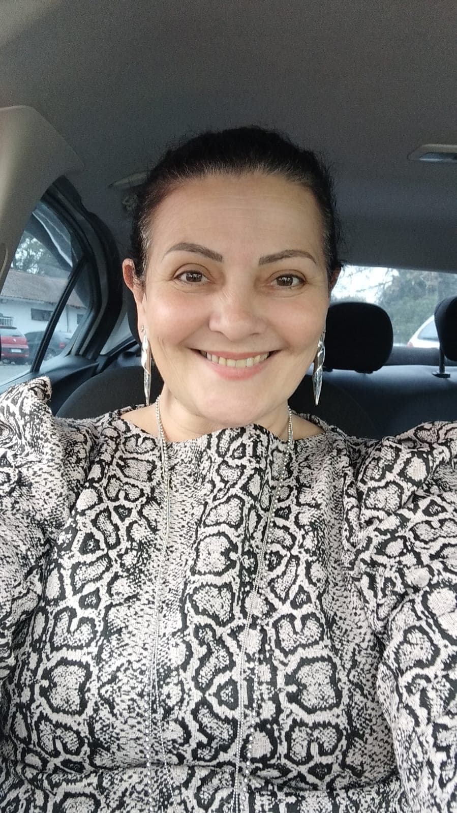 Vera, motorista da Reis Transporte Executivo